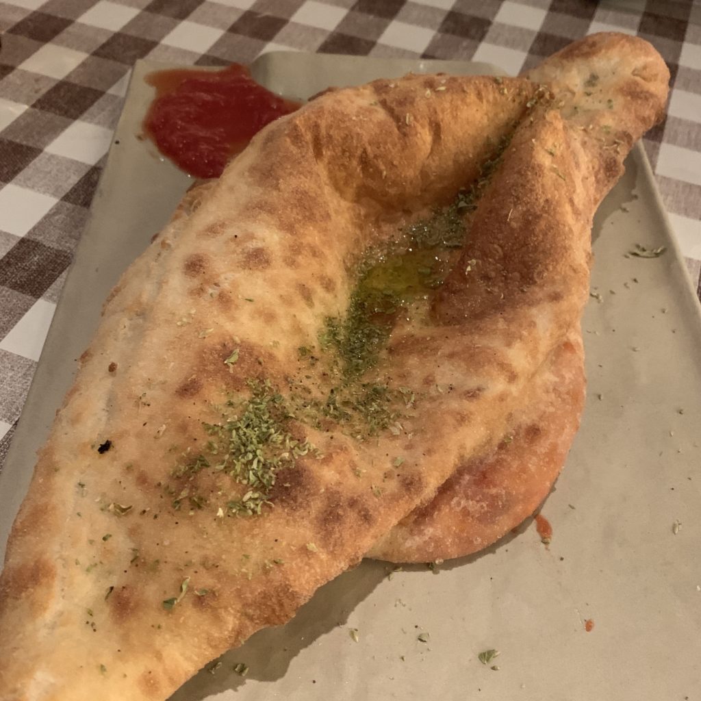 Pizza Frita Fellina Madrid